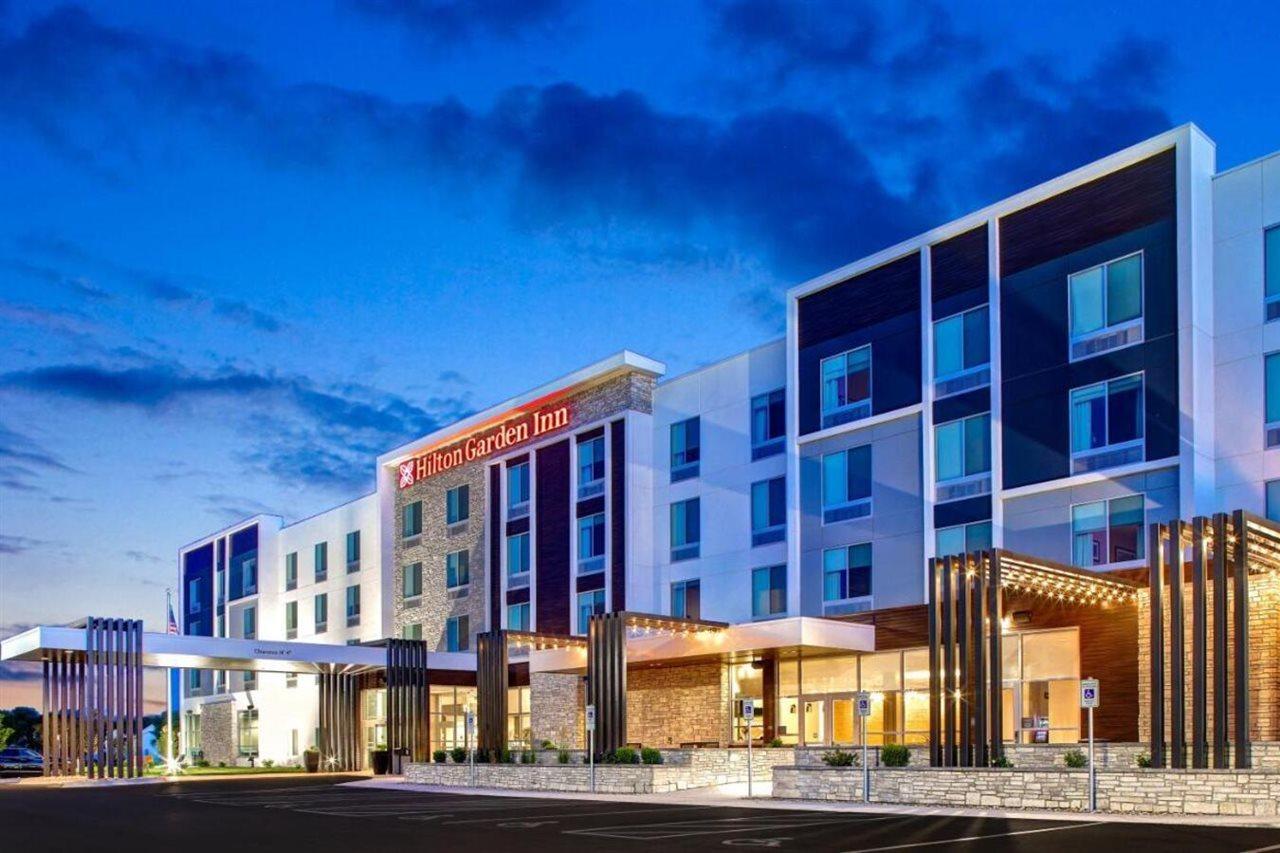Hilton Garden Inn Cedar Rapids Extérieur photo