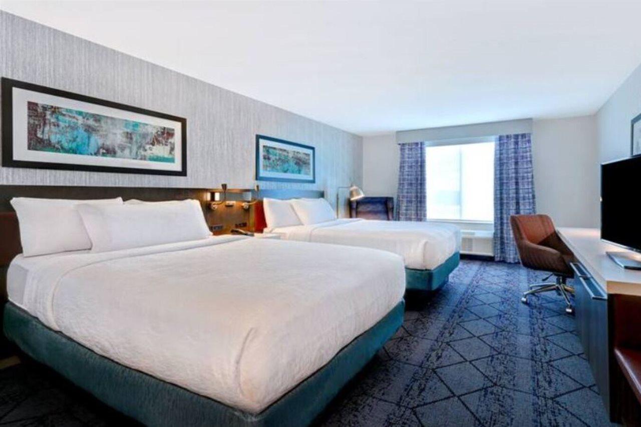 Hilton Garden Inn Cedar Rapids Extérieur photo