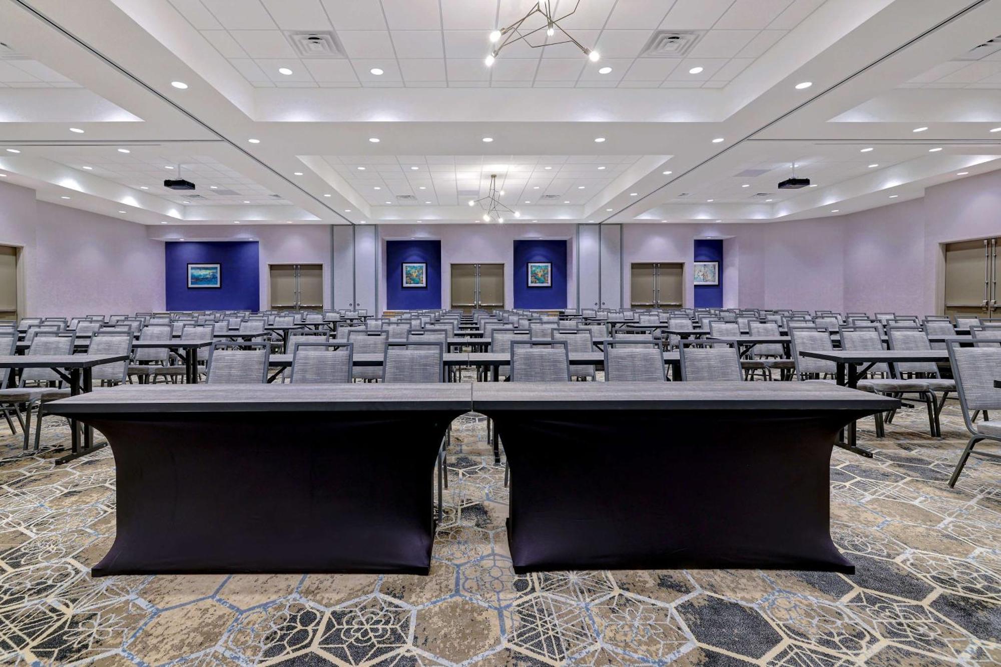 Hilton Garden Inn Cedar Rapids Extérieur photo