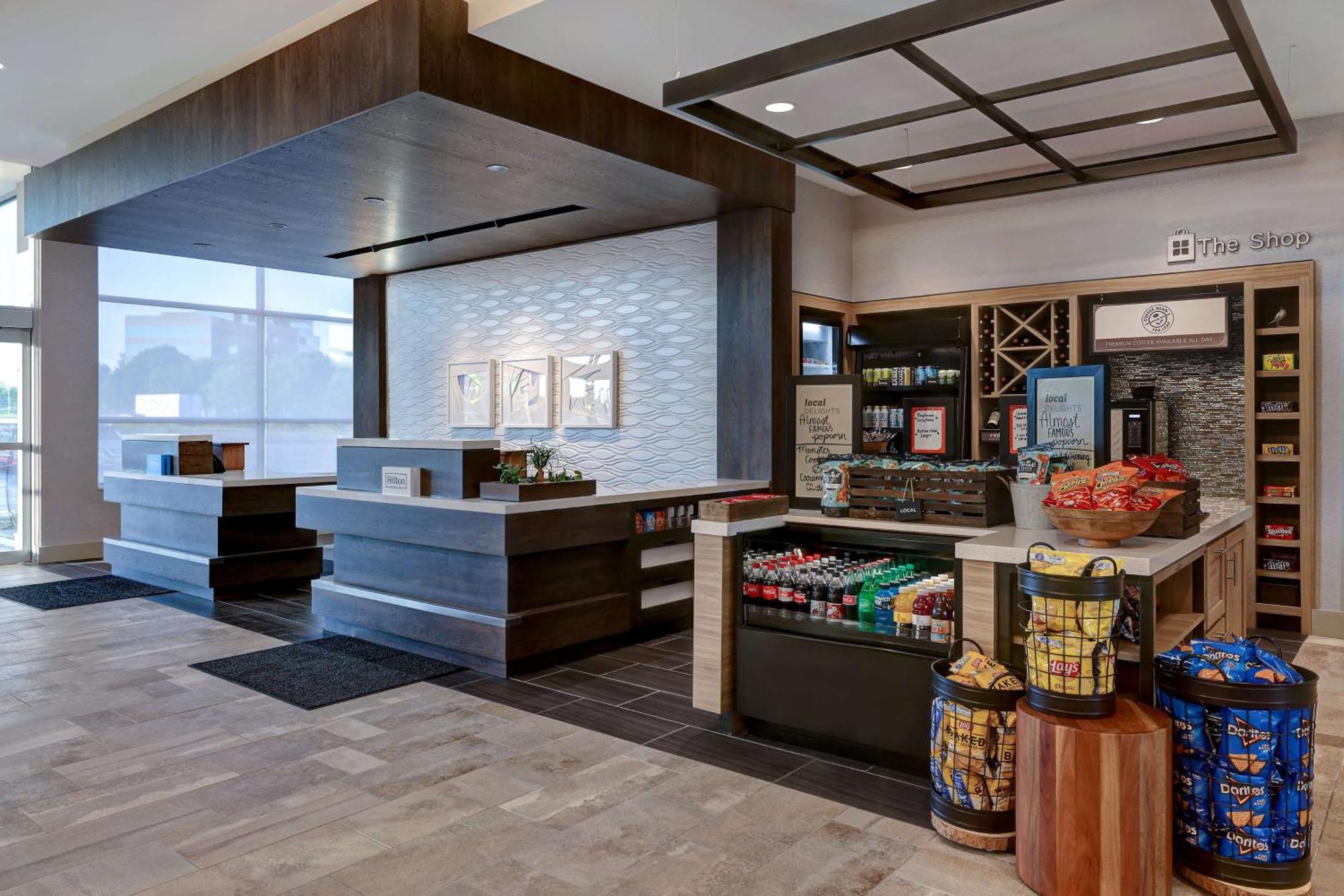 Hilton Garden Inn Cedar Rapids Extérieur photo