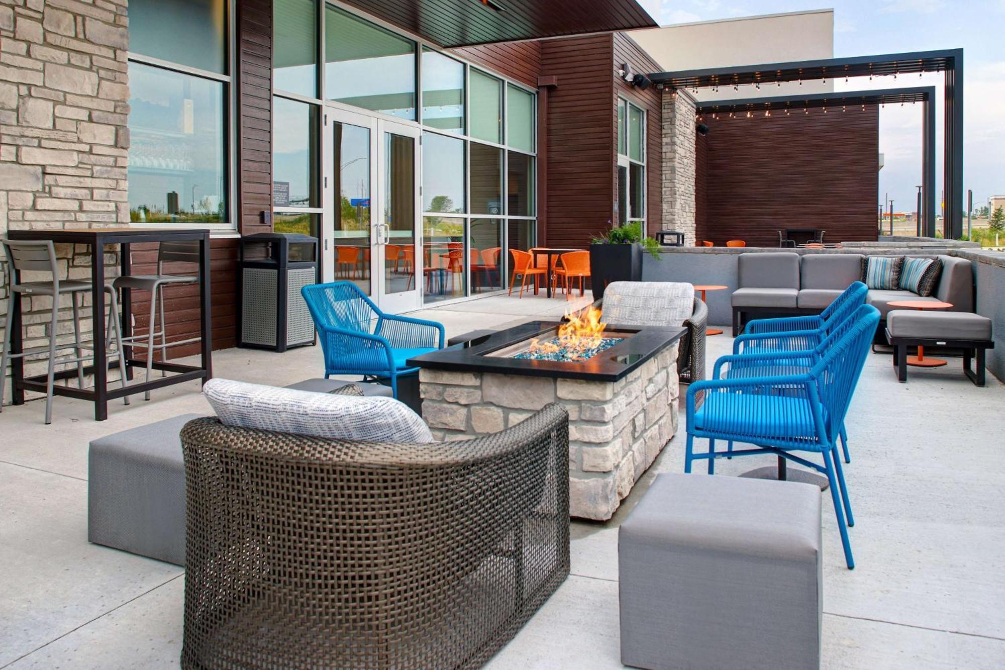 Hilton Garden Inn Cedar Rapids Extérieur photo
